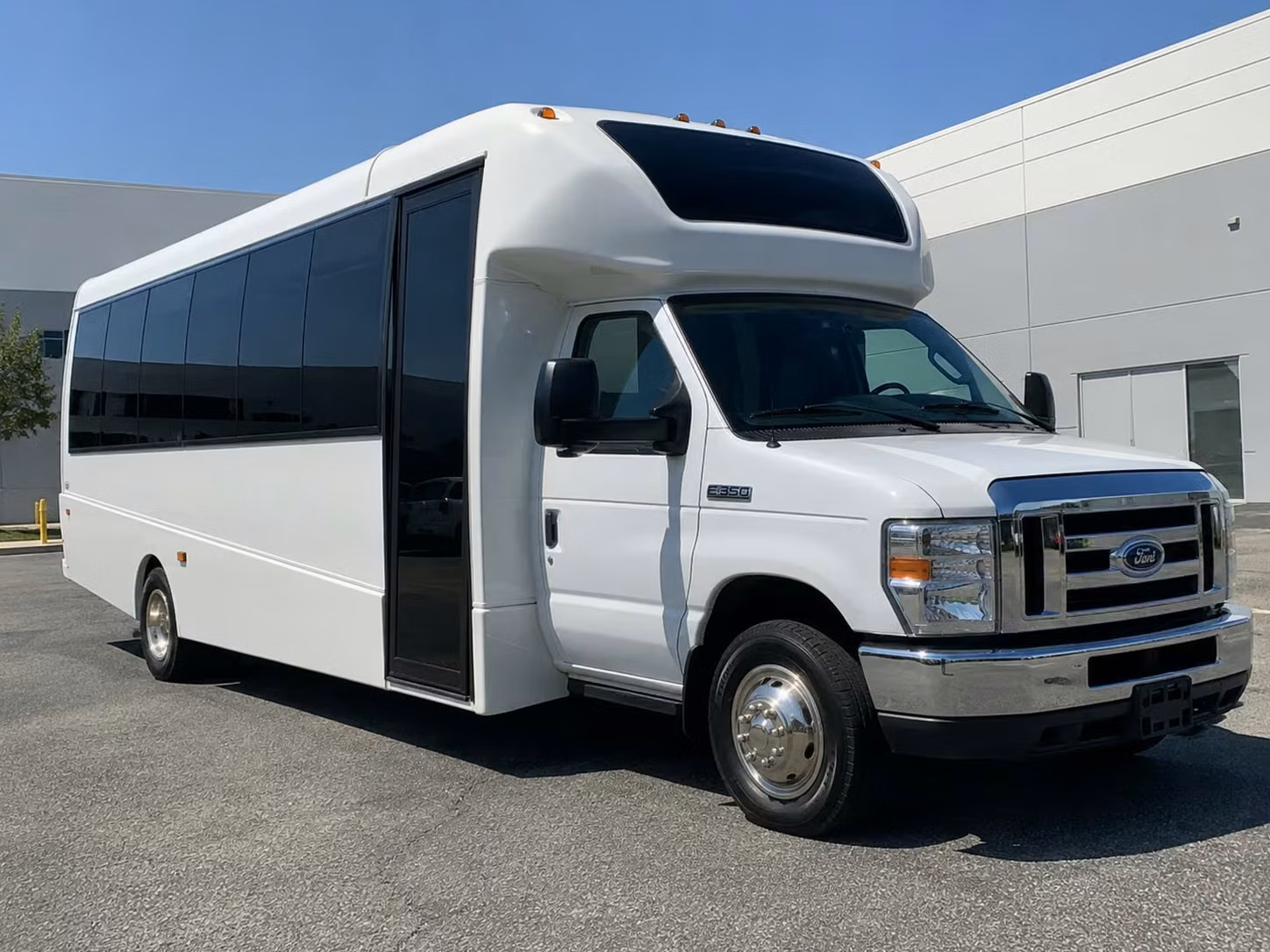concord 18 passenger minibus rental